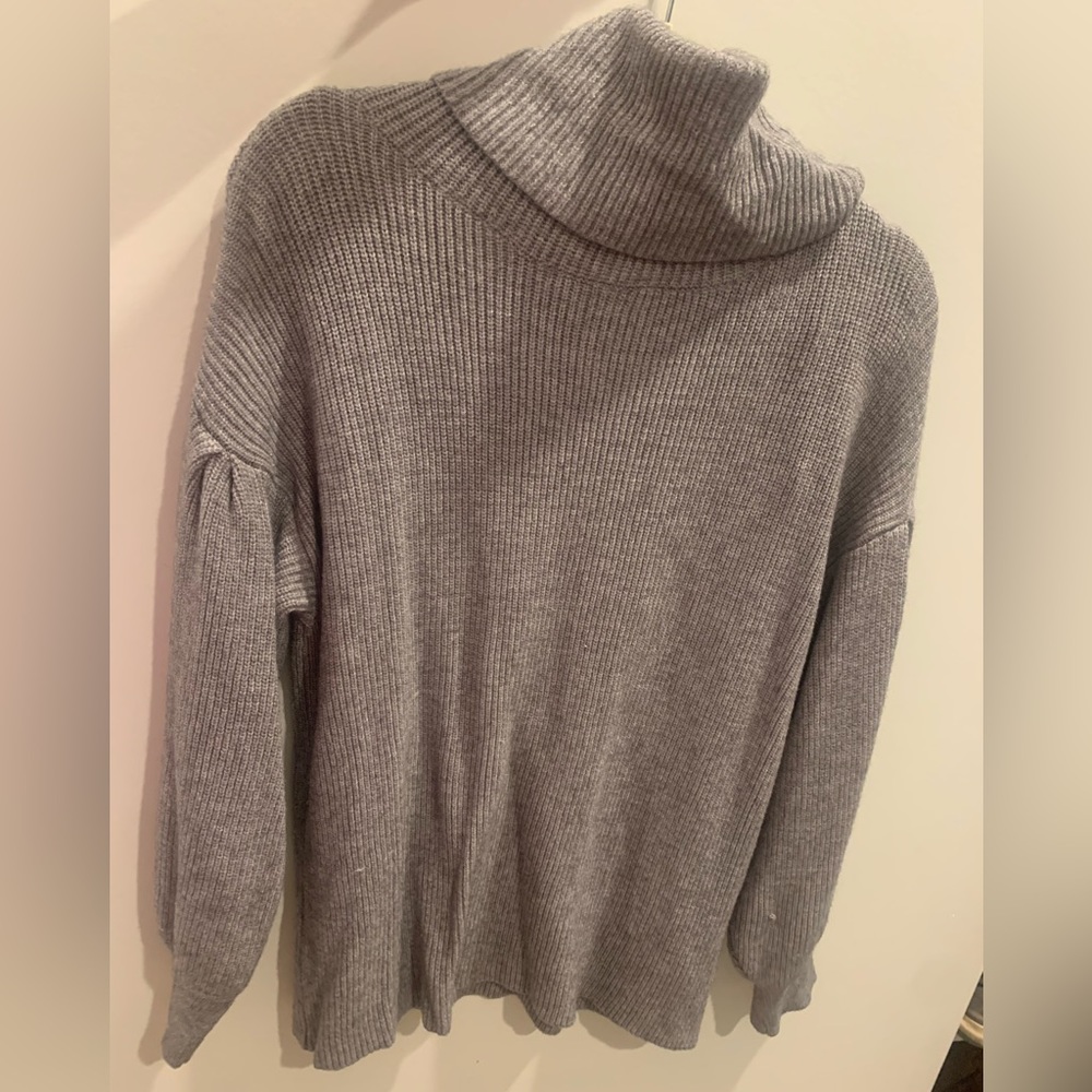 Sweater bubble sleeve